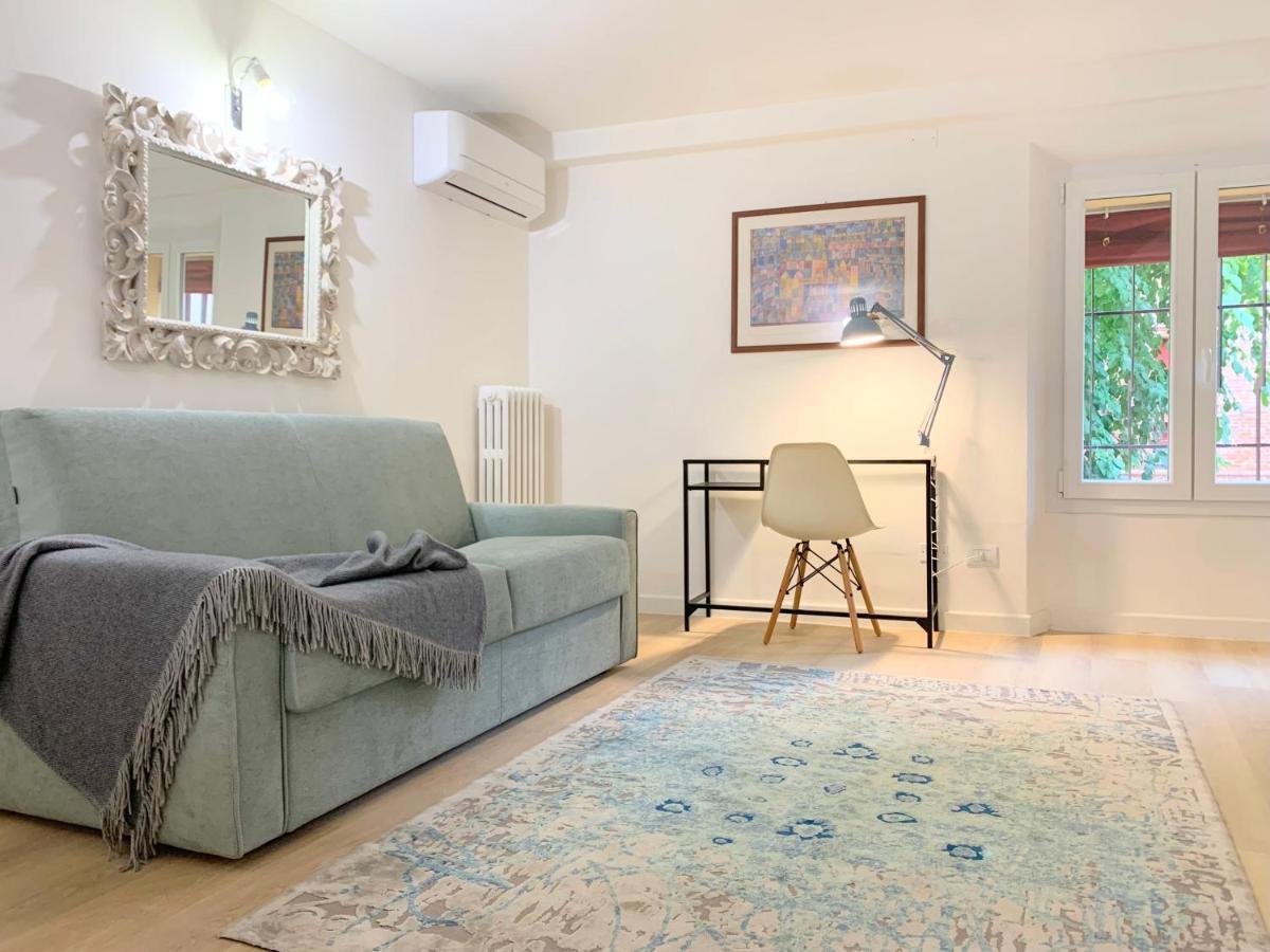 Casa Colomba Apartment แฟร์รารา ภายนอก รูปภาพ